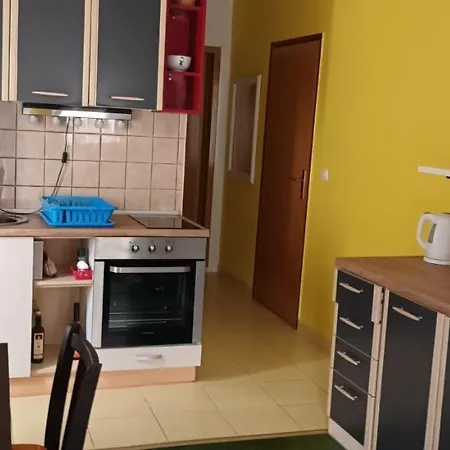 Grebaville Апартаменты Гребастика